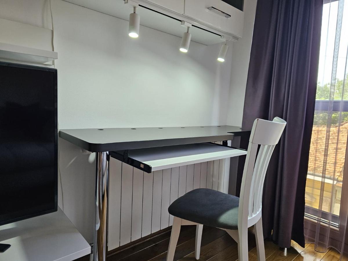 Bright Side Apartment Novi Sad Exterior foto